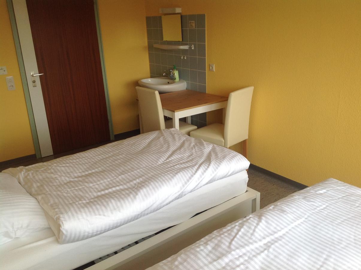Hotel-Pension Schlossgarten Trippstadt Екстериор снимка